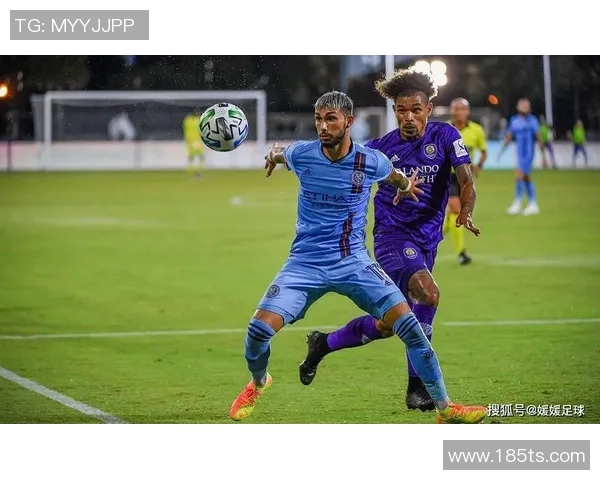 格林纳达足球明星的传奇之路与国际赛场的辉煌成就 格林纳达足球明星的传奇之路与国际赛场的辉煌成就