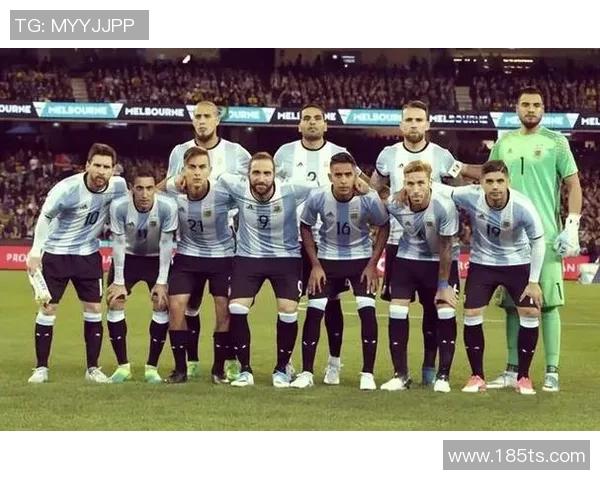 沃尔夫足球明星的魅力与成就解析及其在足坛的影响力 沃尔夫足球明星的魅力与成就解析及其在足坛的影响力