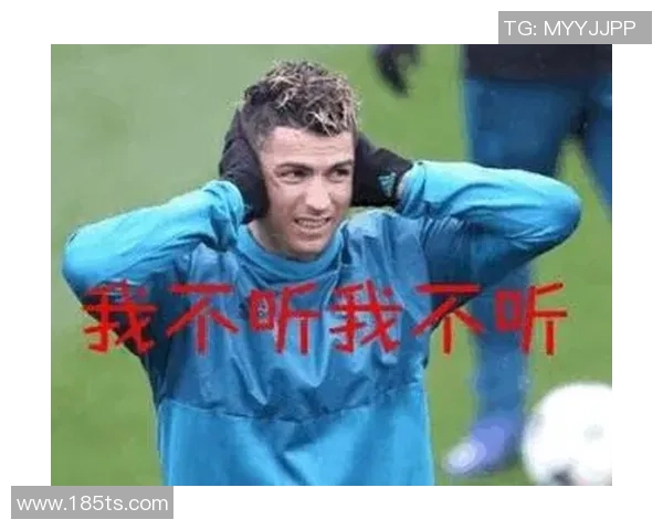 足球明星形象被制作成表情包引发粉丝热议与创作热潮